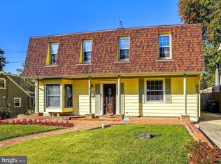3128 Chepstow Ln, Falls Church, VA 22042