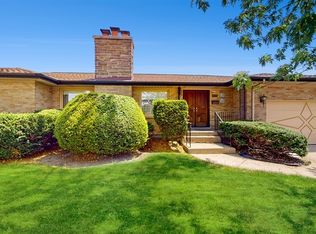 8353 Harding Ave, Skokie, IL 60076