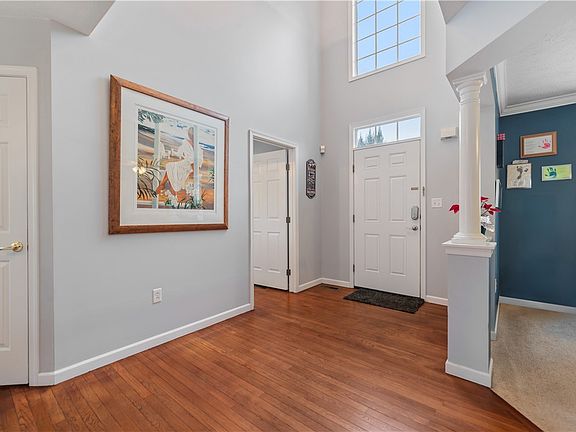 3rd image of 805 Deep Lake Dr