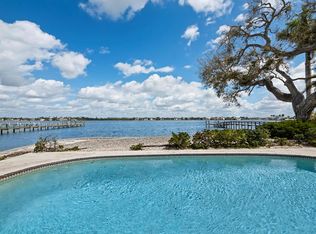 1267 Starboard Ln, Sarasota, FL 34242