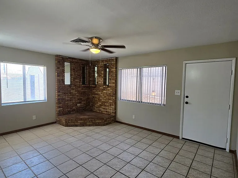 4647 Marnell Dr — Photo 25