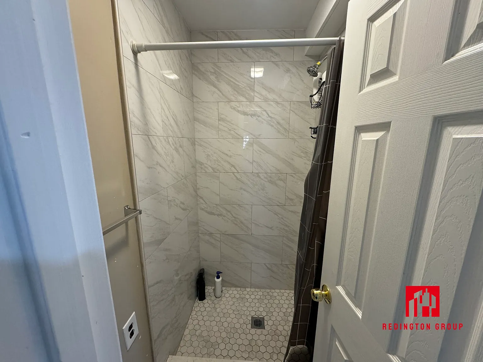 7 bed, 3.0 bath, $8,500 — Photo 2