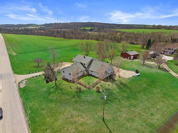 5th image of 7293 Aurora ROAD