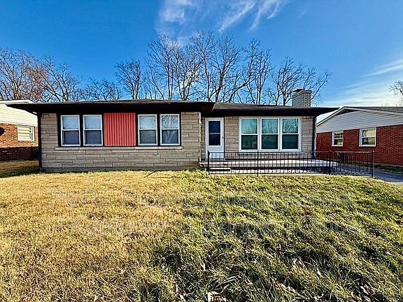 2nd image of 2364 Shandon Dr