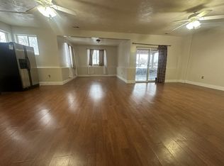 215 N Orchard Dr #B, North Salt Lake, UT 84054