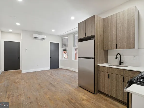 1908 Pine St #2, Philadelphia, PA 19103