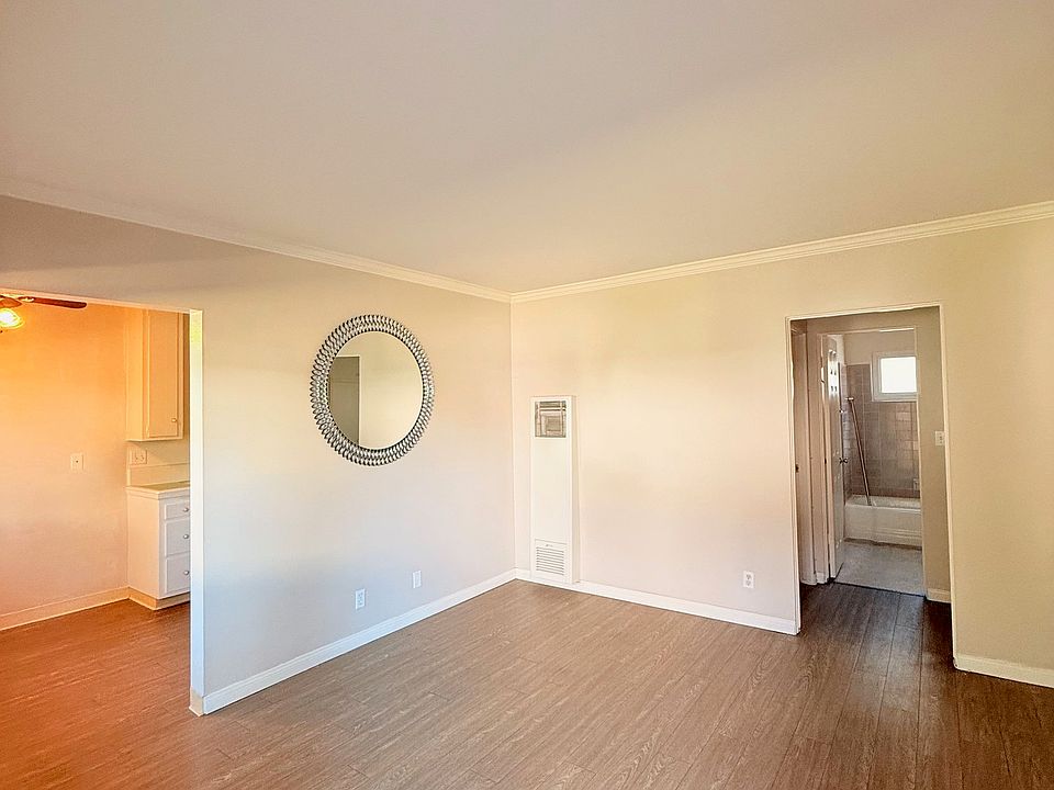 2nd image of 206 W Yanonali St APT 2