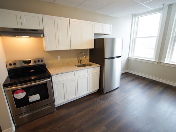 49 N Main St #206