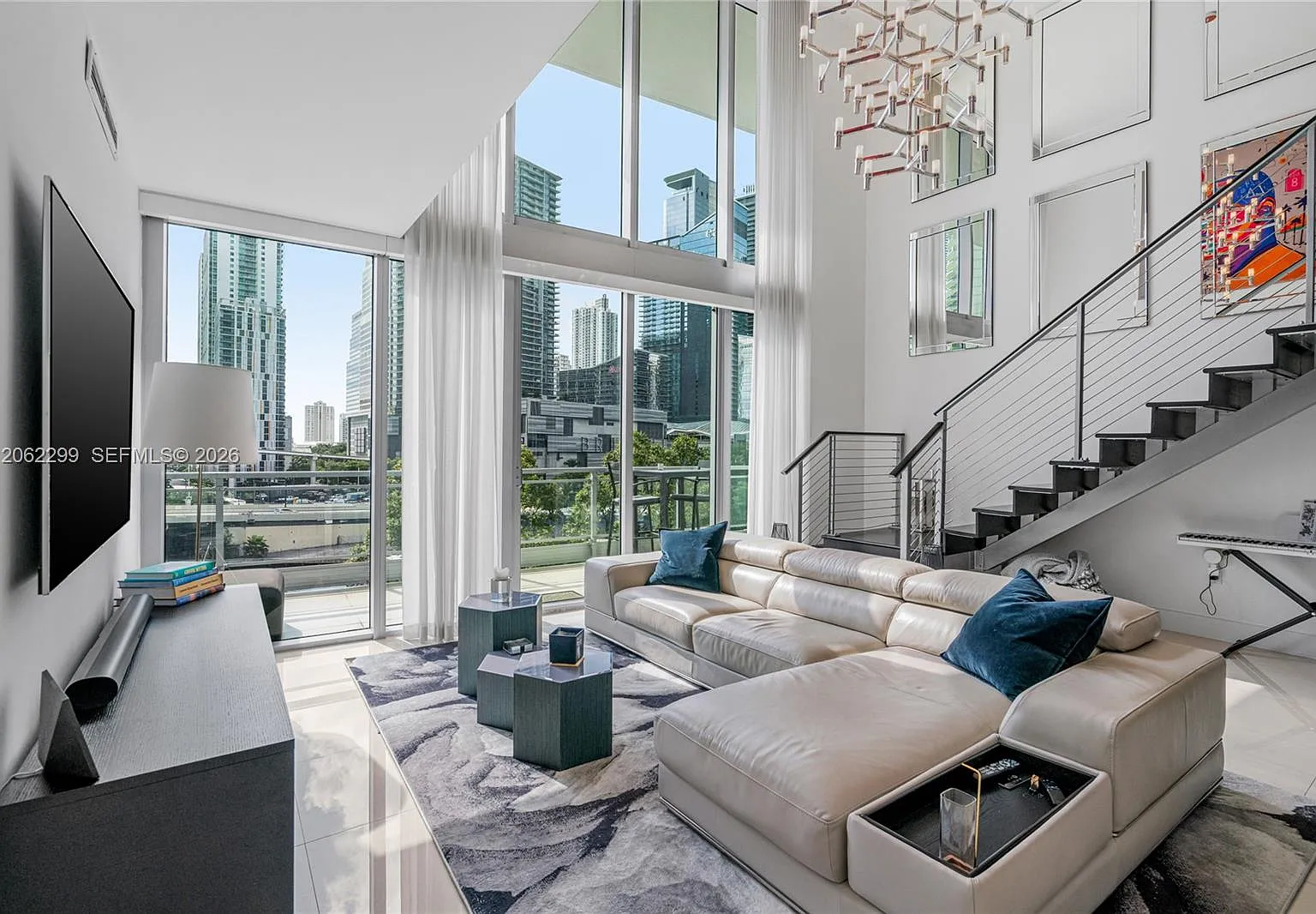 Mint Condo — Photo 2