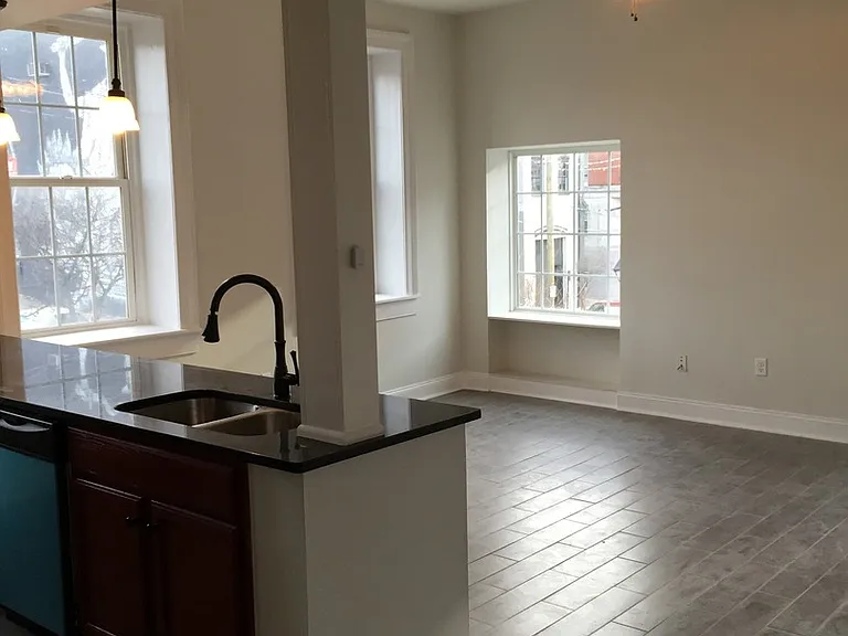 1731 E. Main Street — Photo 31