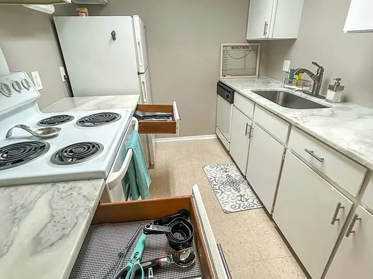 3121 Johnston St #131 — Photo 13