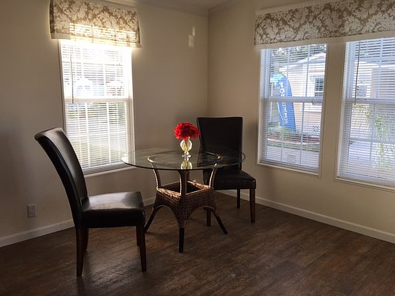 4th image of 520 Chickadee Ct