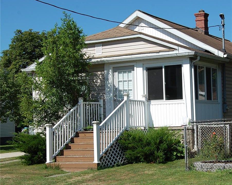 1st image of 17 Girard Ave