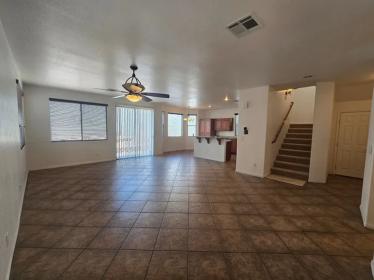 9164 Craven Ave — Photo 7