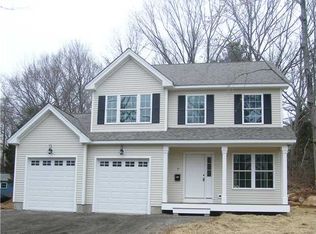 7 Grove St, Deep River, CT 06417