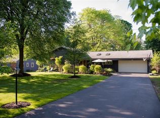 5 Little Spring Run, Fairport, NY 14450