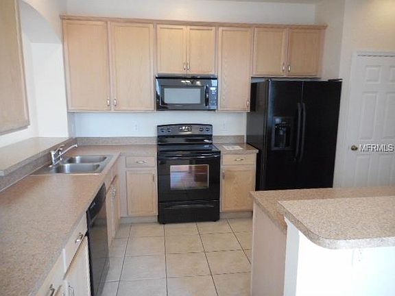 5th image of 3083 Ashland Ln N