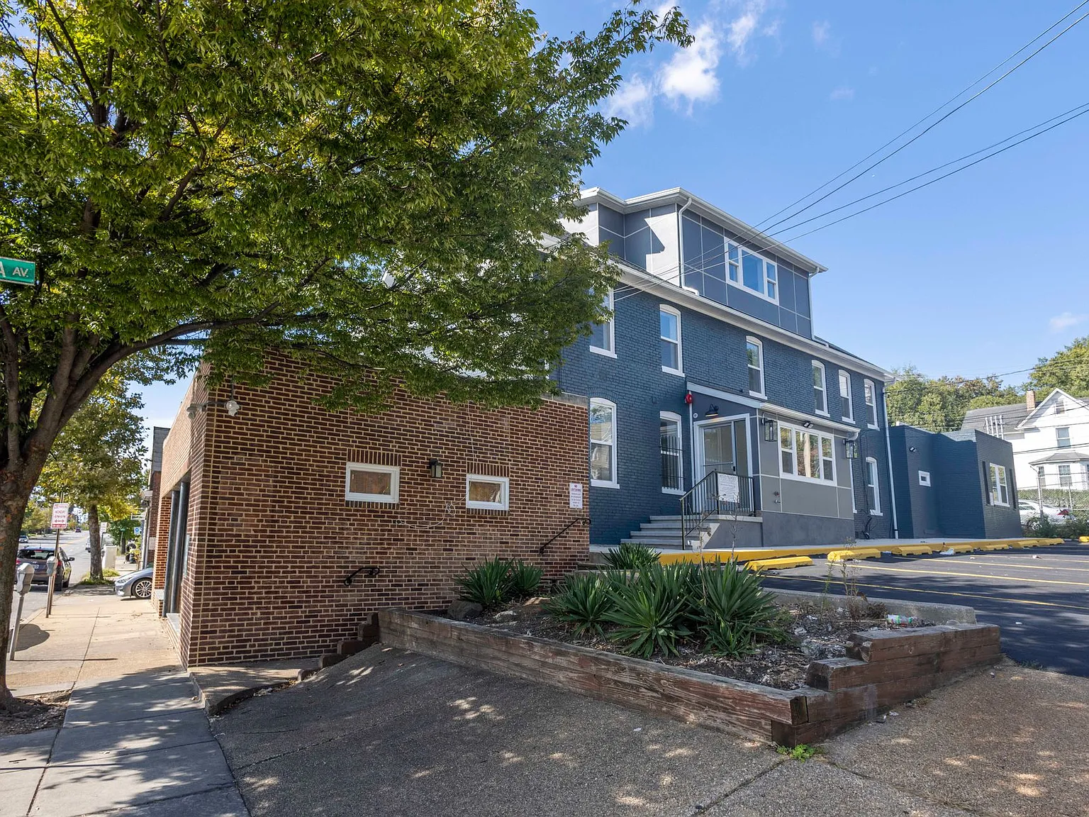 5508 Belair Road Apartments — Photo 4