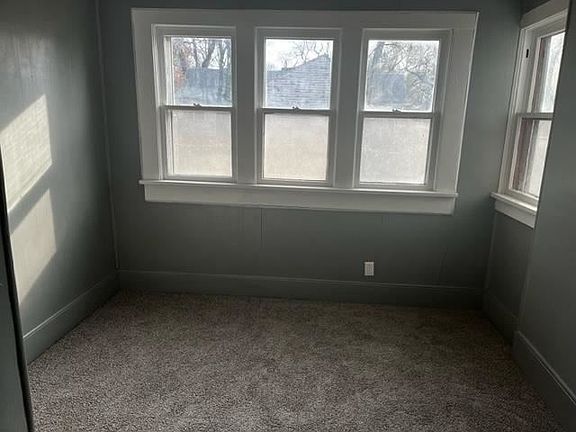5th image of 1710 Loomis St