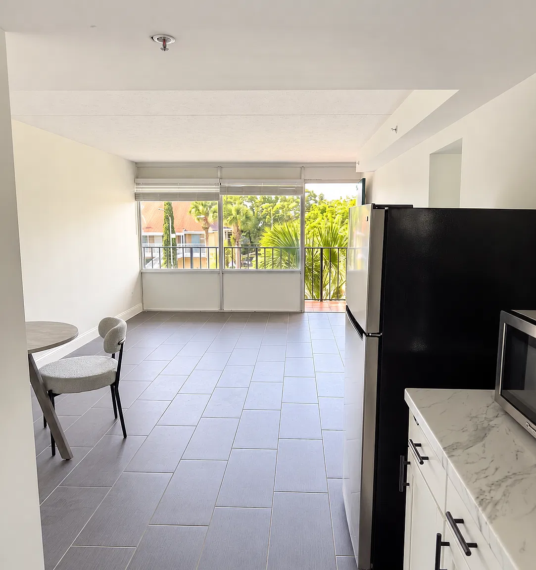 1 bed, $1,300 — Photo 1