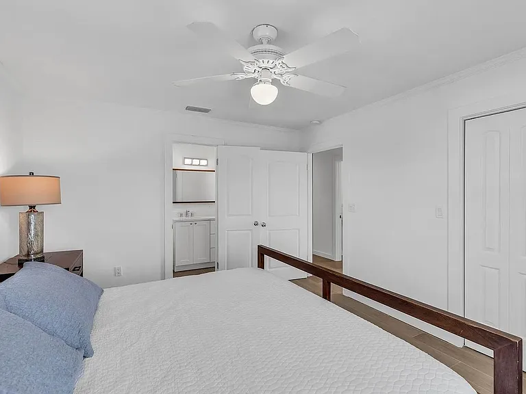 111 San Marco Dr — Photo 13