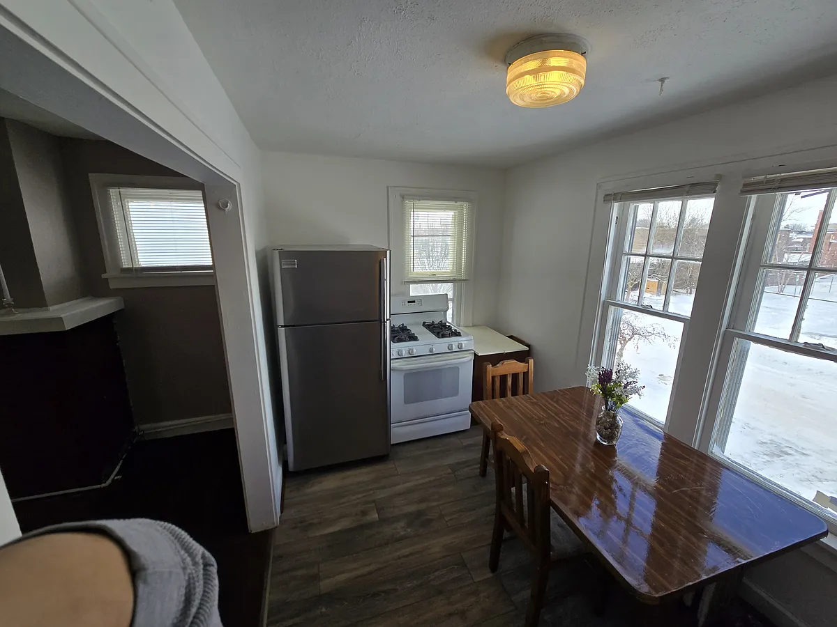 Building Photo - 17003 Albers Ave #2