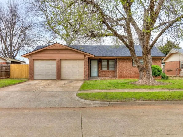 347 W Cedar Dr, Mustang, OK 73064