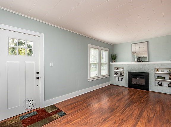 2nd image of 1524 Illinois Ave