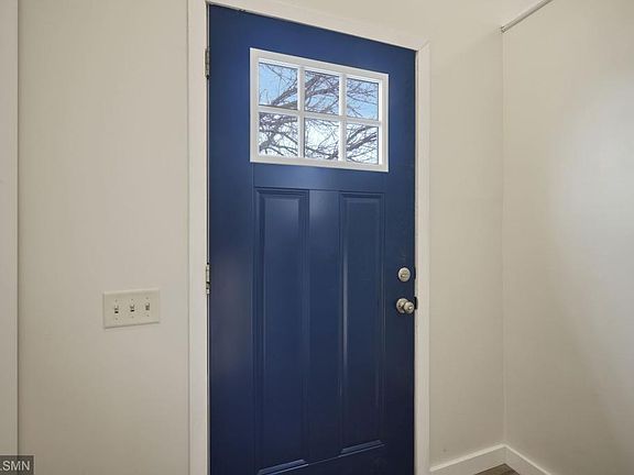 4th image of 111 7th Ave NW
