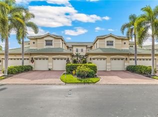 662 Vintage Reserve Cir APT B, Naples, FL 34119