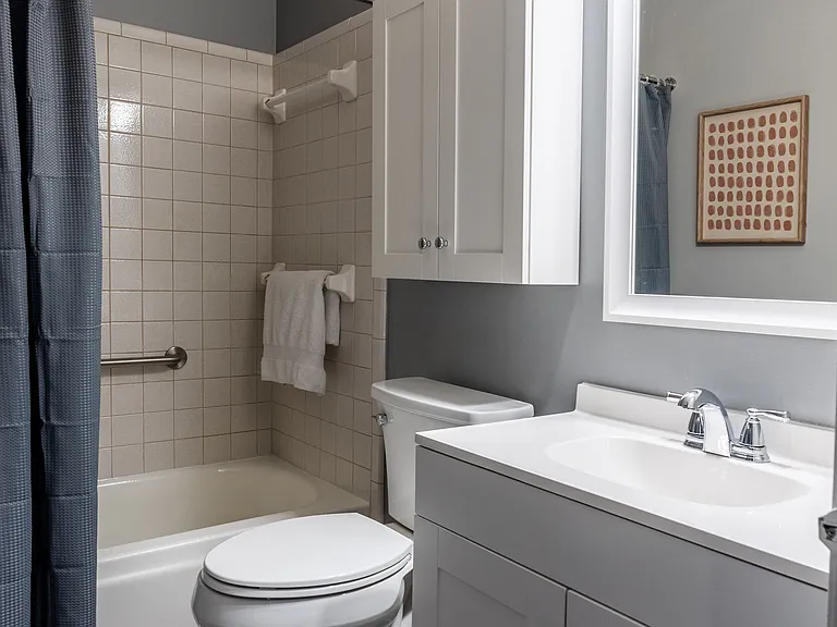 2060 Winewood Dr — Photo 7