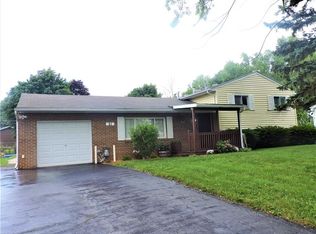 51 Agar Ave, Henrietta, NY 14467