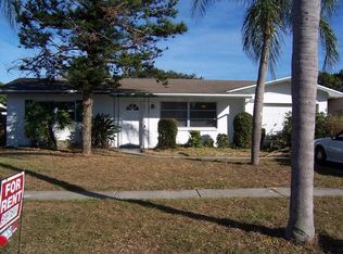 8497 108th St, Seminole, FL 33772