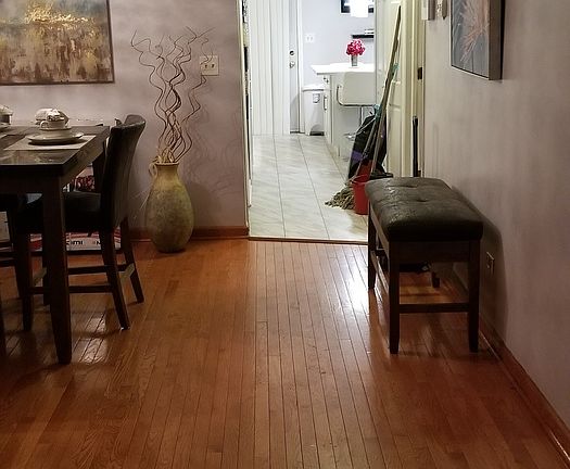 4th image of 147 S Whipple St