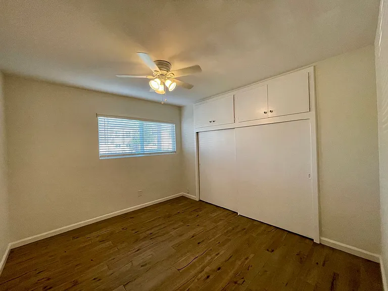 S. Magnolia-728 — Photo 8