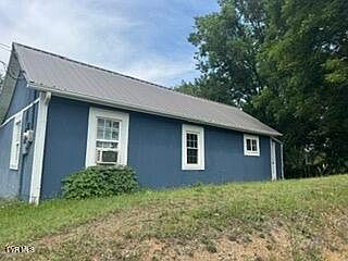 2nd image of 614 Forest St