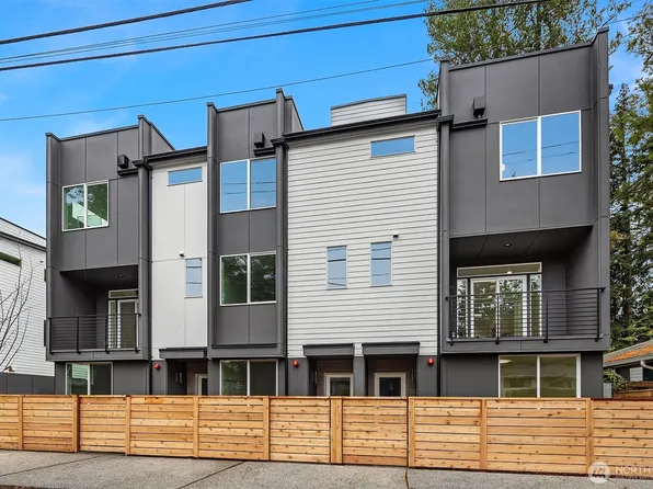 18015 2nd Avenue NE #B, Shoreline, WA 98155