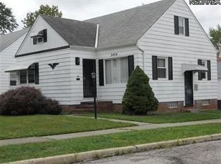 5454 Oakwood Ave, Maple Heights, OH