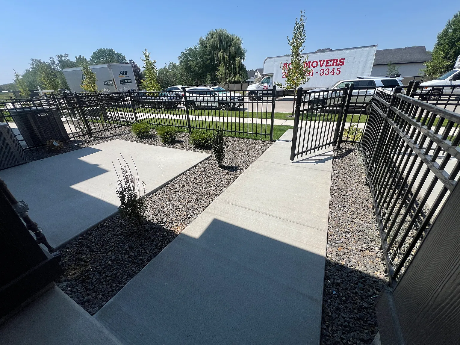 208 N Stratus Way — Photo 3