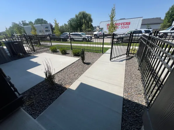 208 N Stratus Way, Eagle, ID 83616