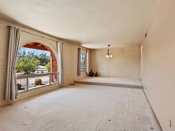 4th image of 7600 N Camino De Maximillian
