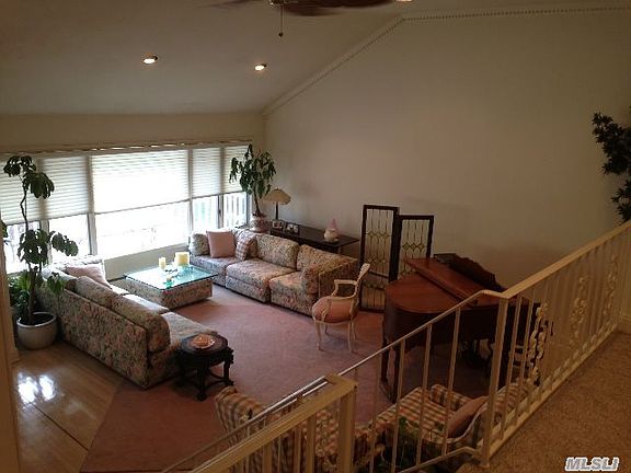 4th image of 1518 Park St