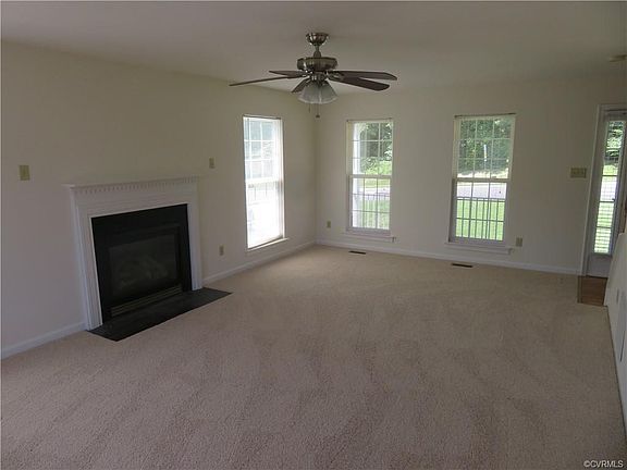 3rd image of 10645 Sherwin Pl