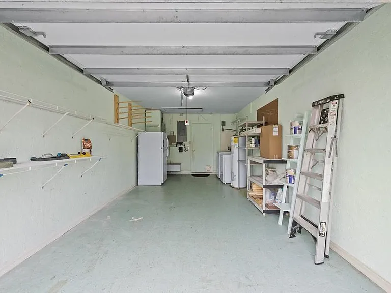 39 Emerald Ct — Photo 16