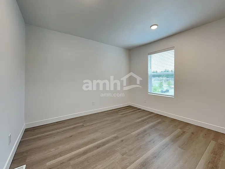 8002 Katriel Ct SW — Photo 21