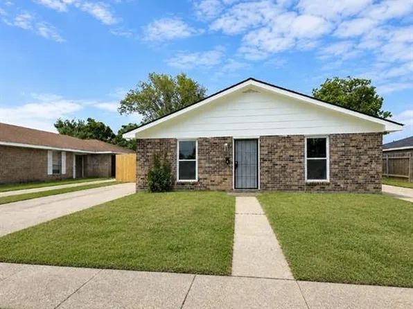 1245 Angus Dr, Harvey, LA 70058