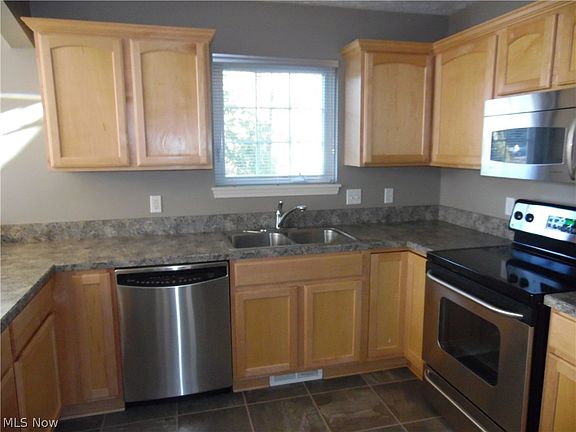 5th image of 5990 N Arden Dr