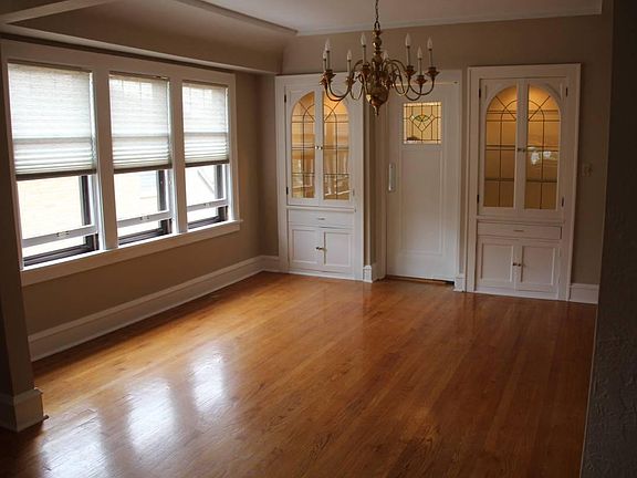 4th image of 4171 N Bartlett Ave