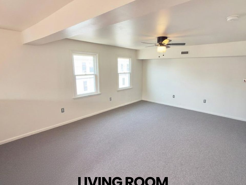 1st image of 900 Wood St #B