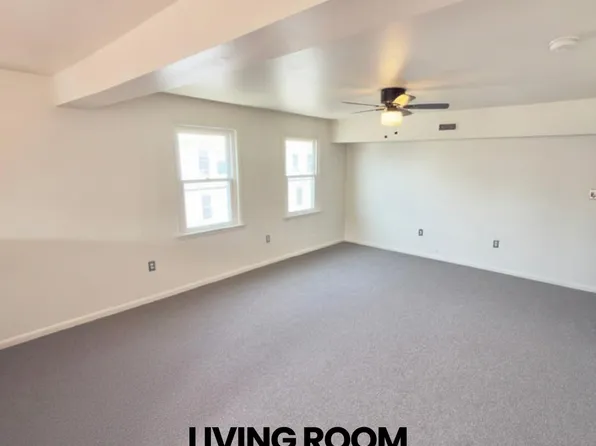 900 Wood St #B, Bristol, PA 19007